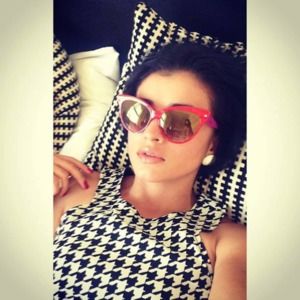 Meet your Posher, Diana marcela